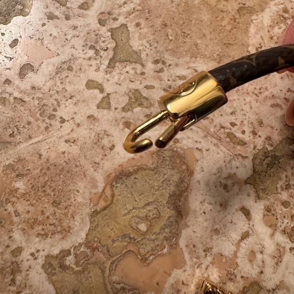 LOUIS VUITTON
Monogram cloth bracelet - Picture 8 of 12